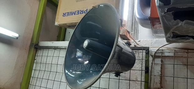 Round Speaker - main view