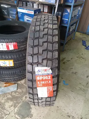 9.5R17.5 Sportrak Rear Tyre
