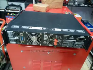 Behringer-Europower-Ep4000-Professional-Amplifier