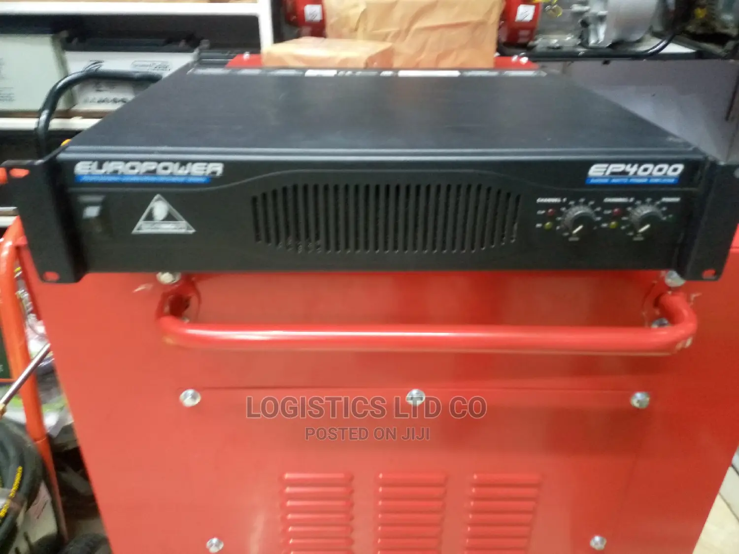 Behringer-Europower-Ep4000-Professional-Amplifier