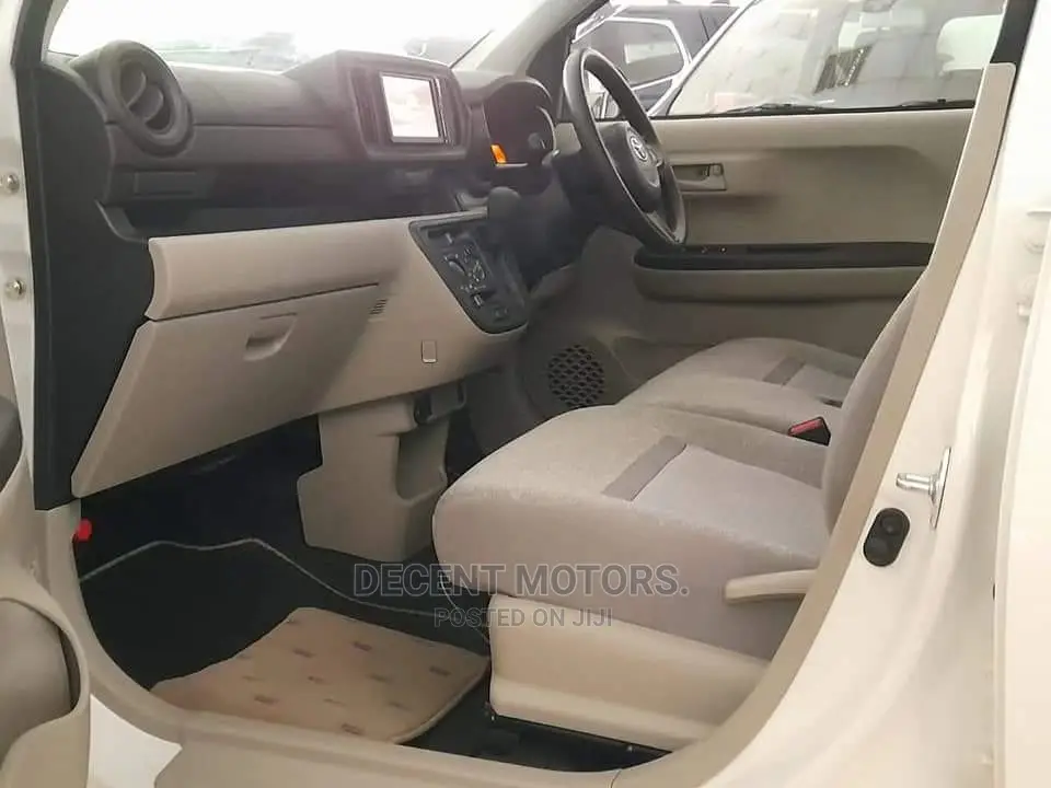 Toyota Passo 2015 White