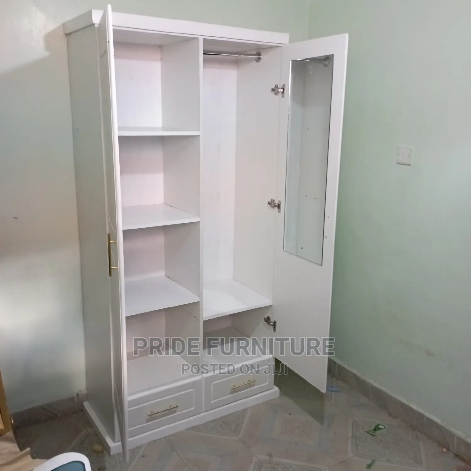 Wardrobe, Closet
