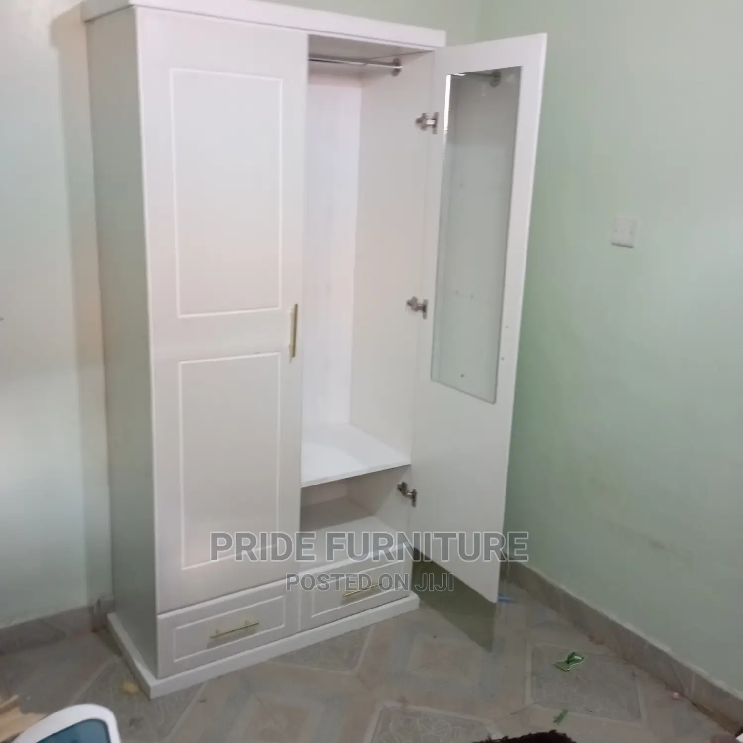 Wardrobe, Closet