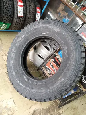 11R22.5 Roadshine Tyre