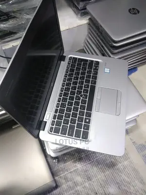 Laptop HP EliteBook 820 G3 8GB Intel Core I5 HDD 500GB