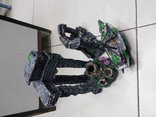 Acquarium Damaged Castle - main view