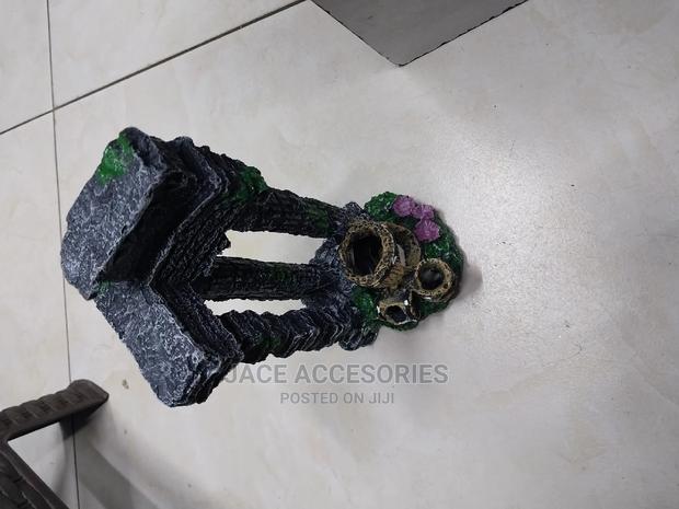 Acquarium Damaged Castle - thumbnail 4