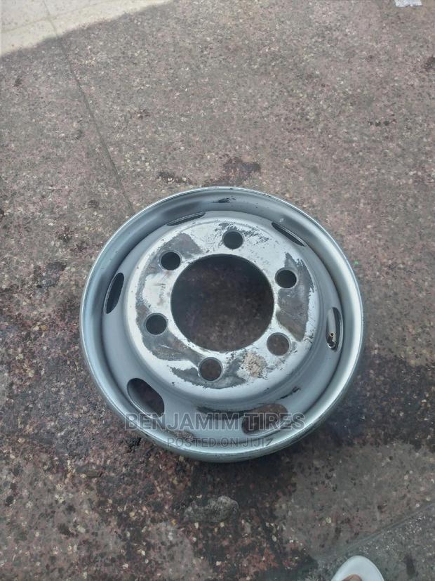 Rim Size 17.5 Tubeles.