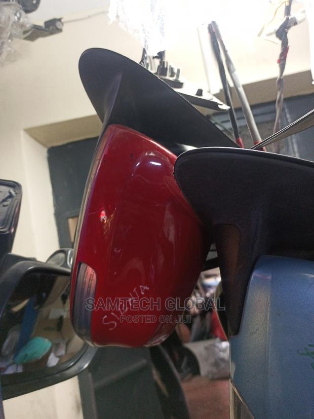 Toyota Sienta Side Morrow 2008-2010