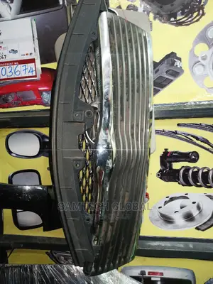 Toyota Avensis 2005-2008 Grill