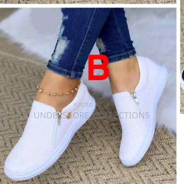 Sports Shoes - thumbnail 3