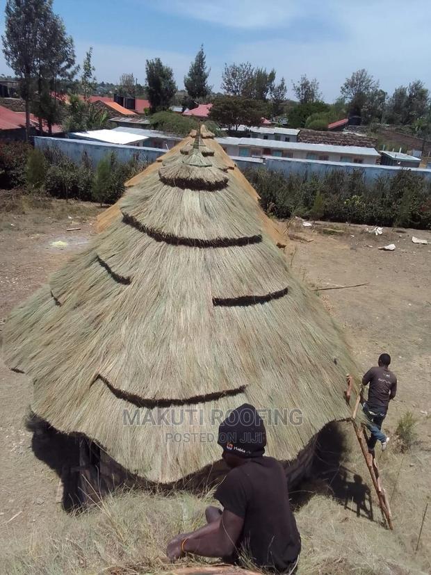 Grass Thatching and Makuti Roofing Designers - thumbnail 6