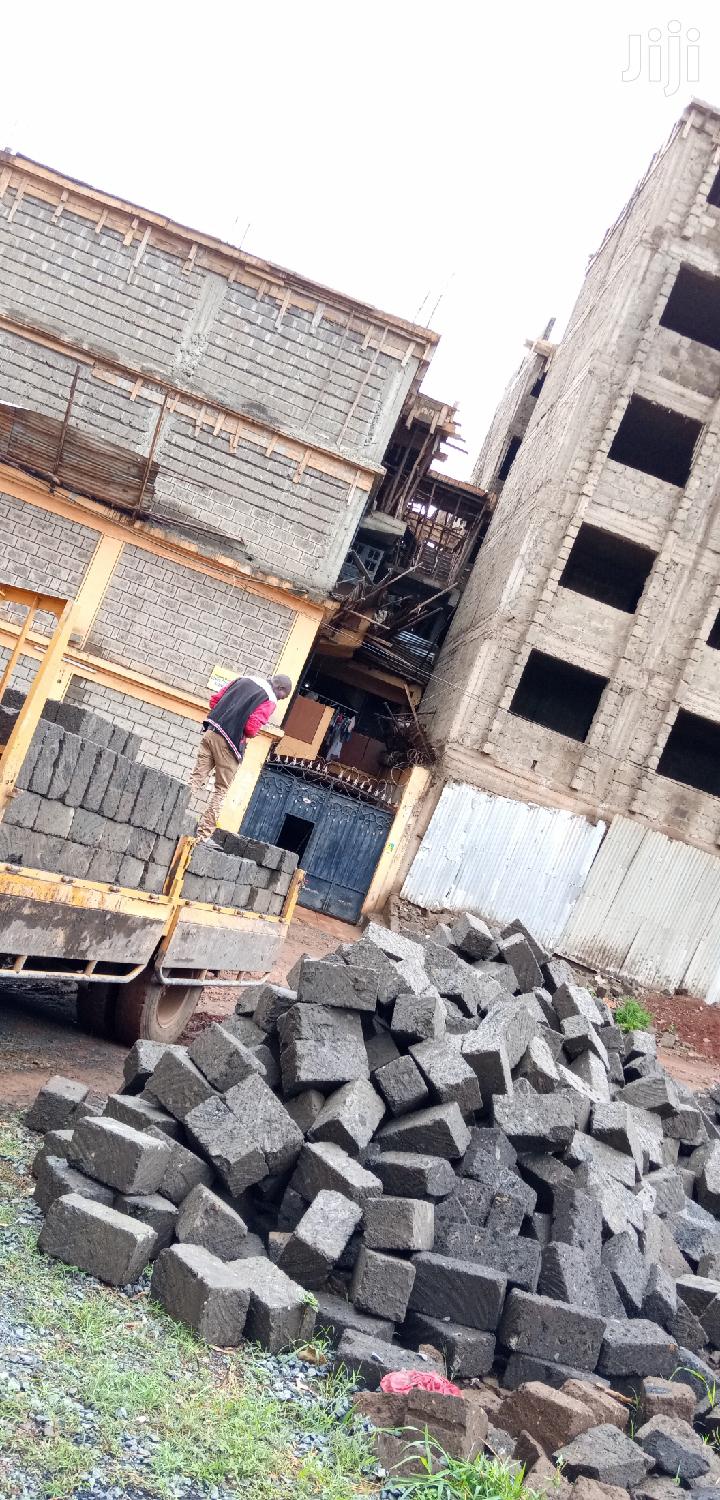 Grade 1 Machine Cut Stones