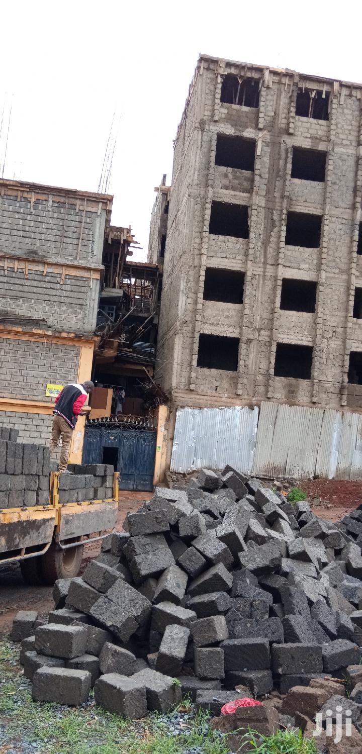 Grade 1 Machine Cut Stones