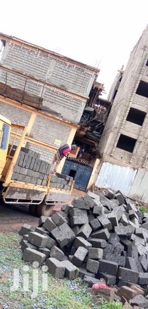 Grade 1 Machine Cut Stones