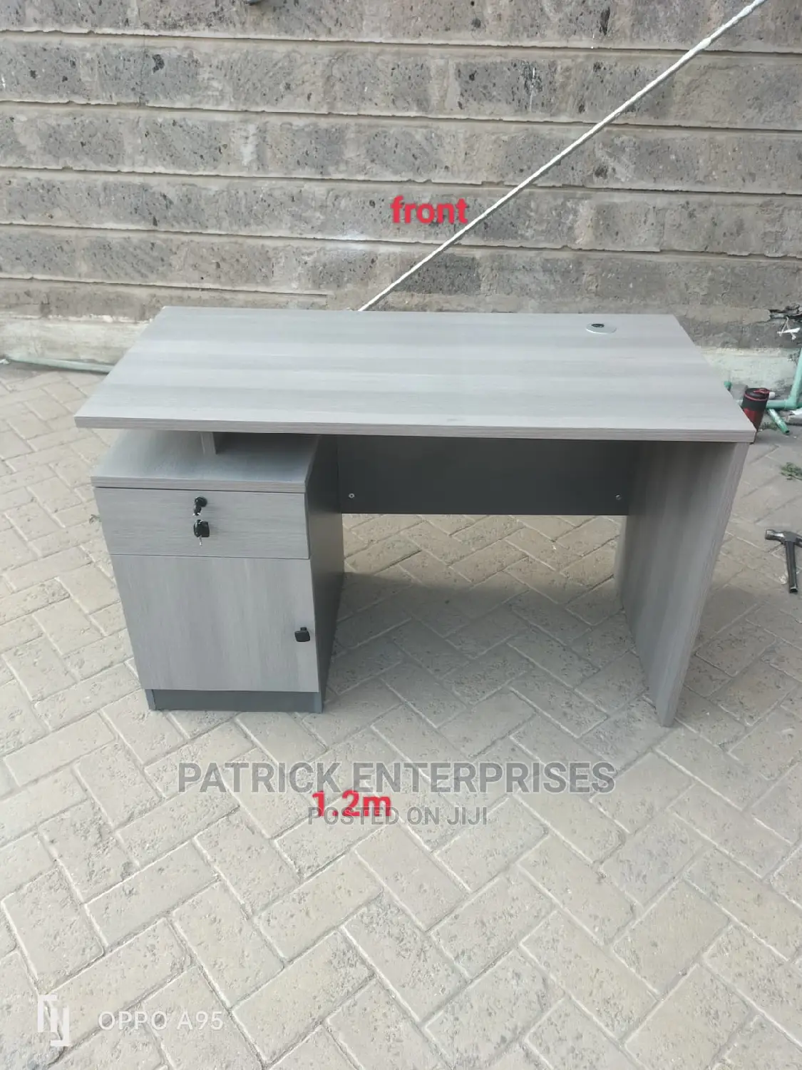 Executive Office Desk 1.2 Mts