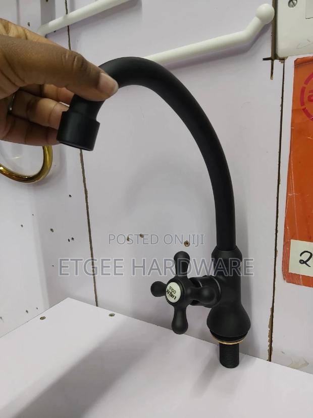 Kitchen Tap Sprout Black Pillar