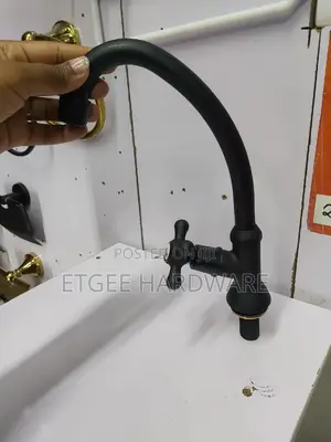 Kitchen Tap Sprout Black Pillar