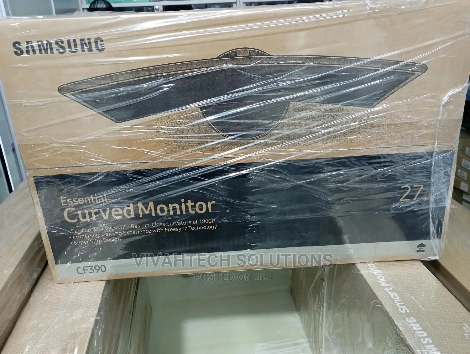Samsung Essential Curved Monitor 27" Inch
