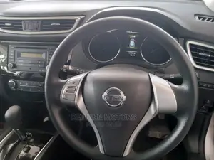 Nissan X-Trail 2016 Silver