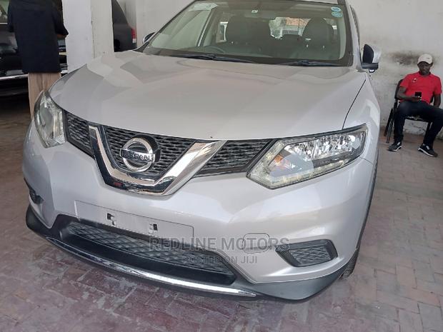 Nissan X-Trail 2016 Silver