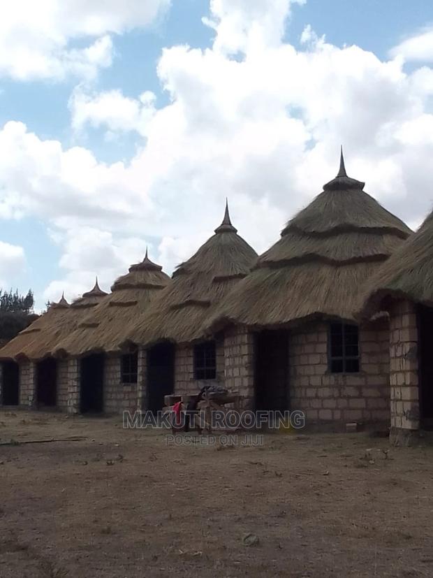 Professional Grass Thatching Gazebos
