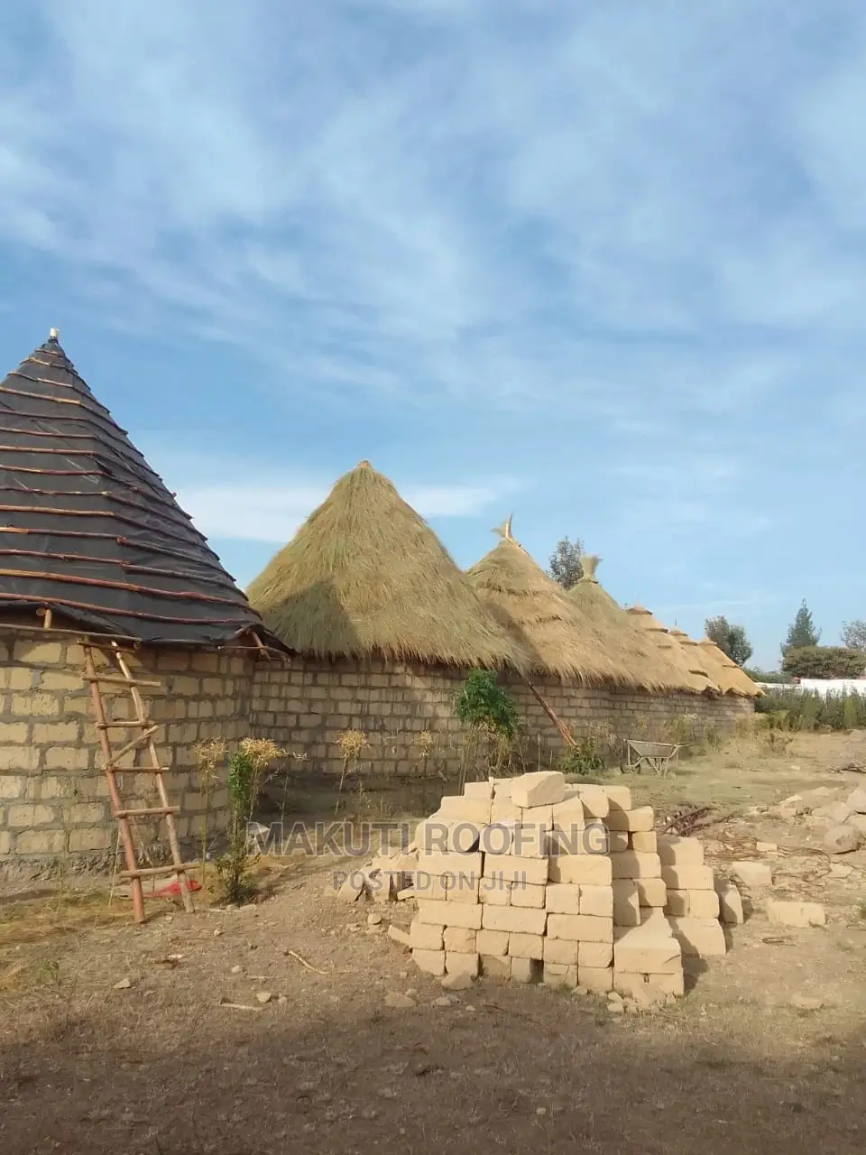 Professional Grass Thatching Gazebos