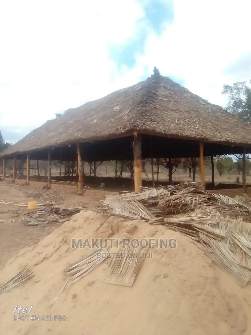 Professional Roofing and Makuti Repair