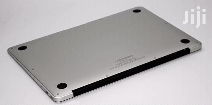 Laptop Apple MacBook Air 2GB Intel Core i5 SSD 128GB