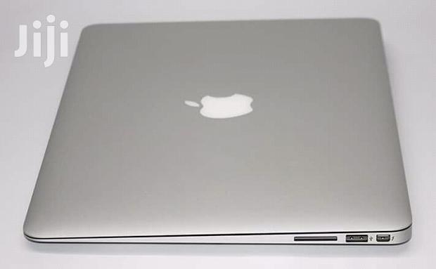 Laptop Apple MacBook Air 2GB Intel Core i5 SSD 128GB - thumbnail 4