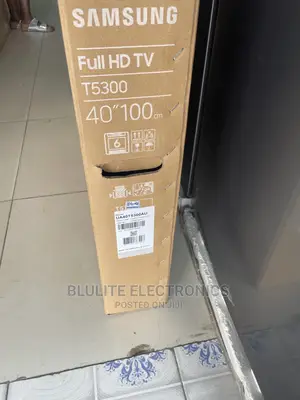 Samsung 40” Smart Tv