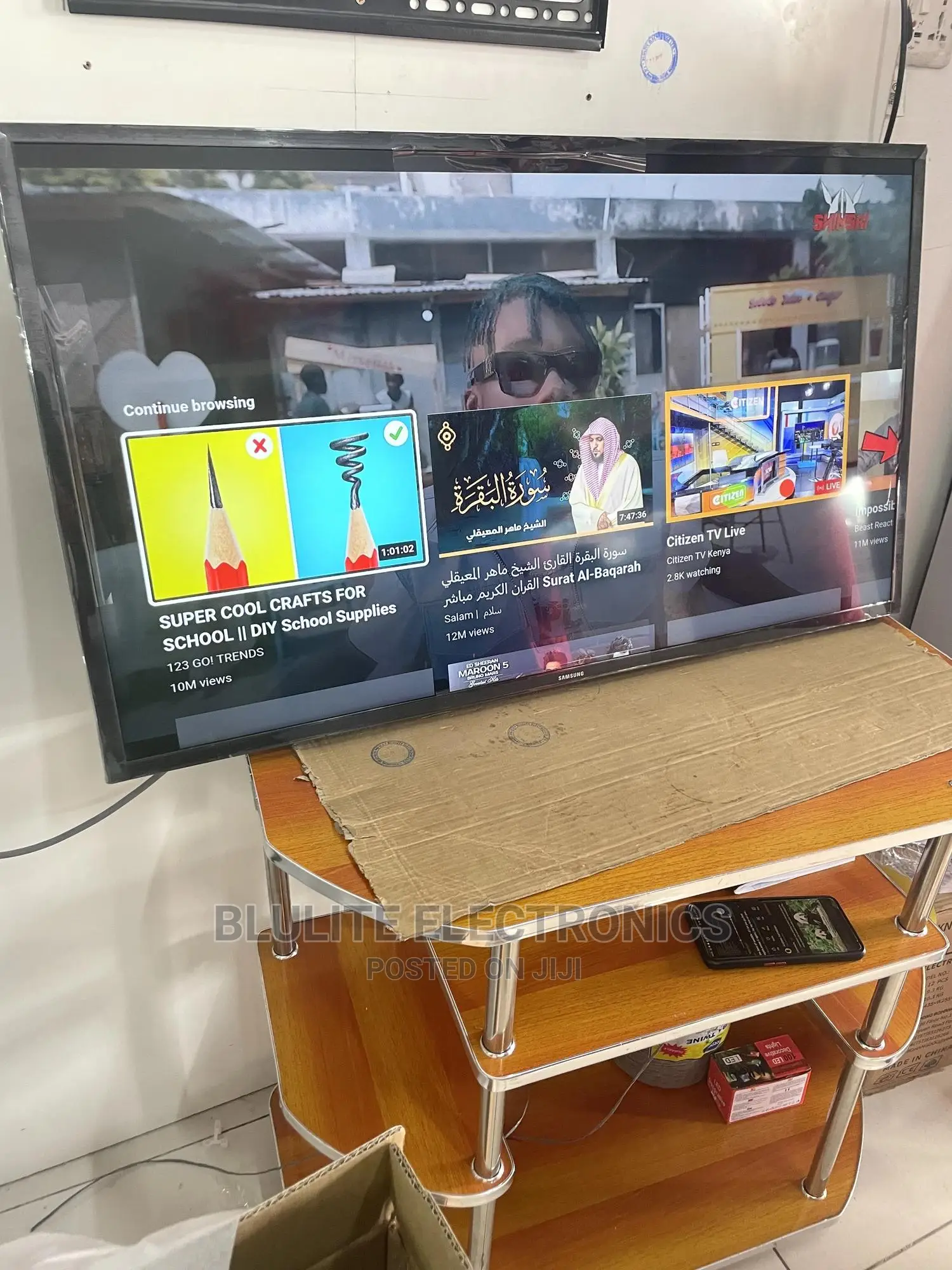 Samsung 40” Smart Tv
