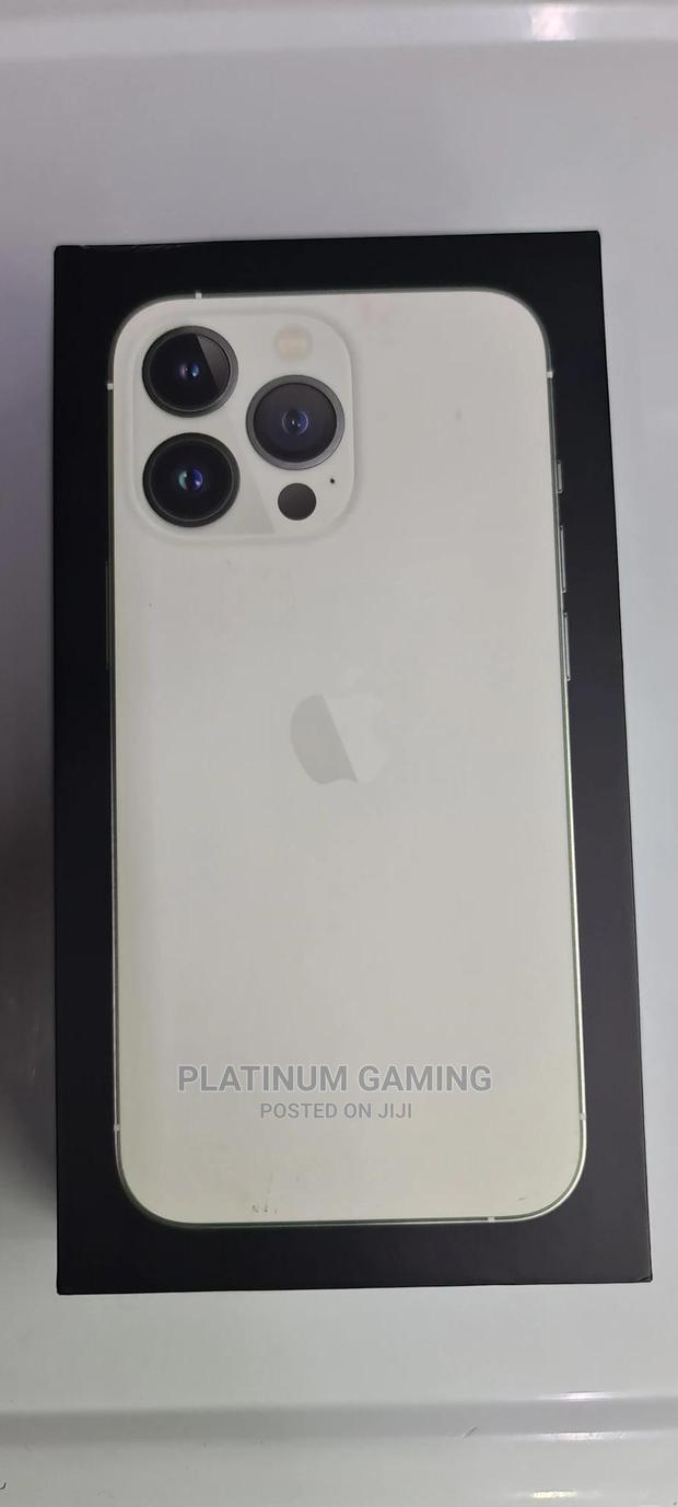 New Apple iPhone 13 Pro 256 GB White