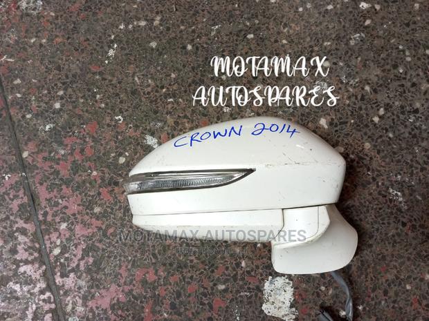 Toyota Crown 2014 Side Mirror - main view