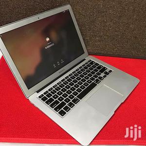 Laptop Apple MacBook Air 2GB Intel Core i5 SSD 128GB