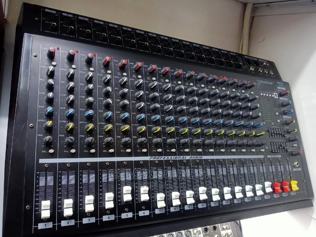 Powered Mixer 16 Channels - thumbnail 3