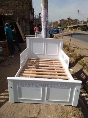 Morden Bed 4 by 6 Fitts