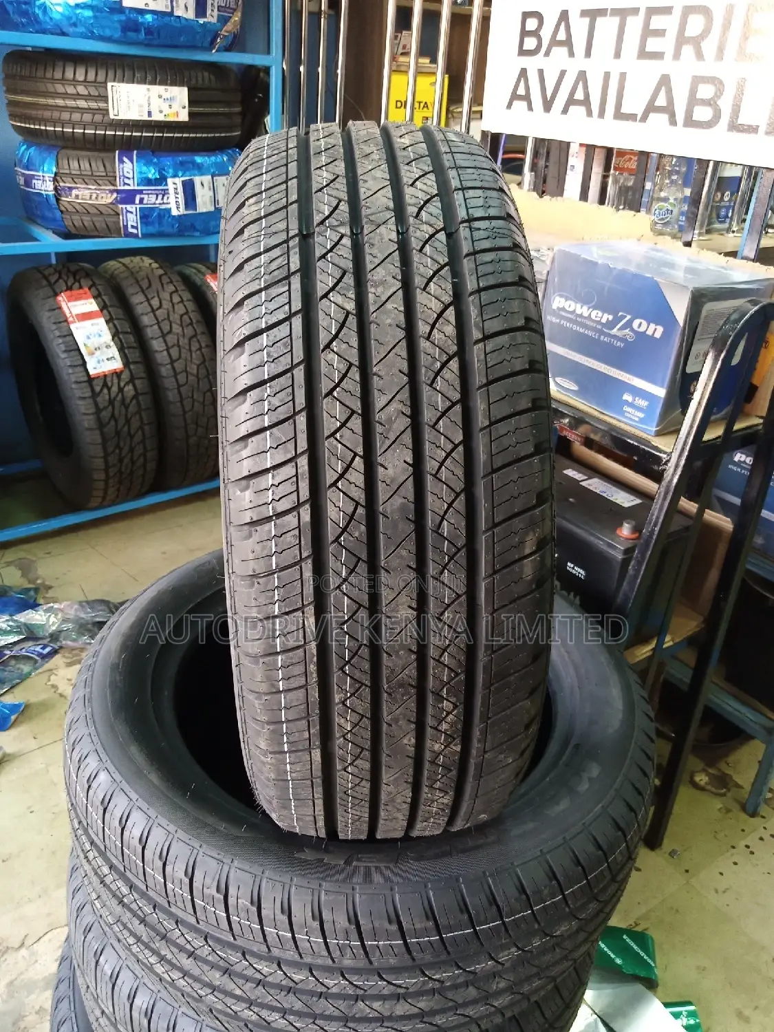 225/55r18 Maxtrek Tyre