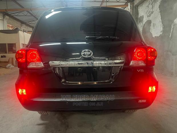 Toyota Land Cruiser 2013 Black - thumbnail 10