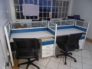 Executive 4 Way Partitoned Workstation