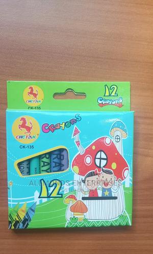 12p Crayons - thumbnail 2