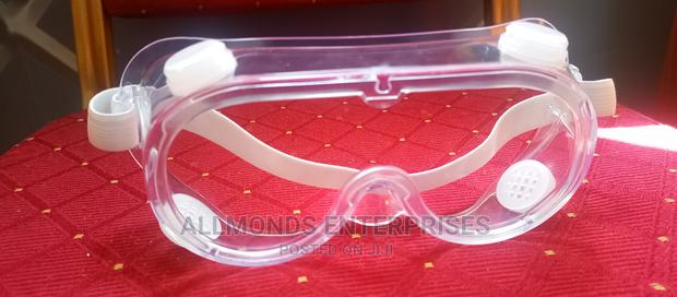 Anti Mist Safety Goggles - thumbnail 2