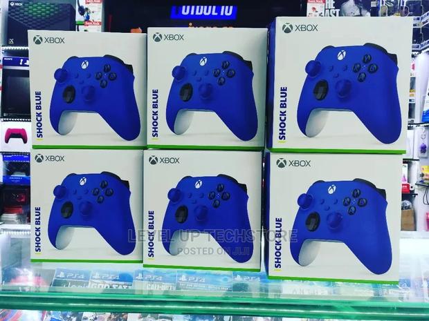 Xbox Series X|S [Shock Blue] Wireless Controller - New - main view