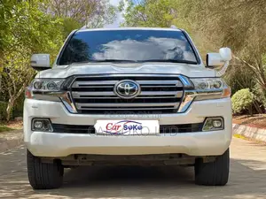 Toyota Land Cruiser 2016 White