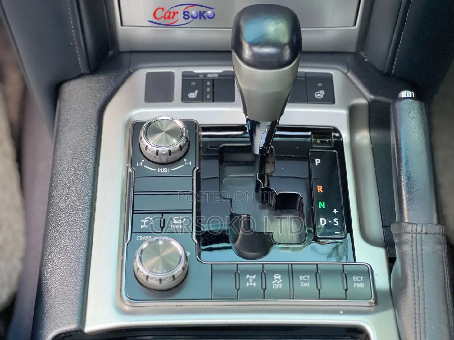Toyota Land Cruiser 2016 White