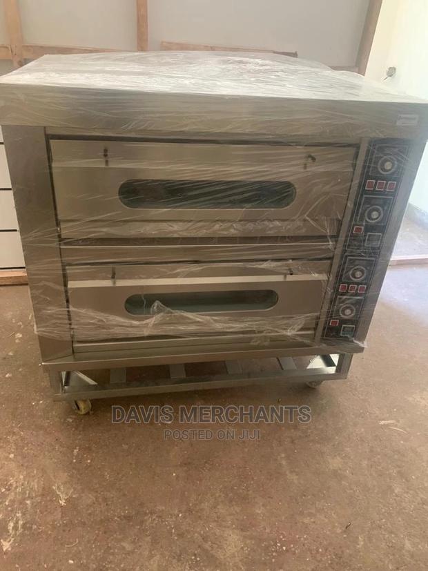 Commercial Oven With 4 Trays 3 Phase /Single Phase Power - main view