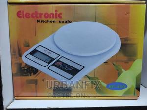 10 Kg Digital Electronic Kitchen Scale - main view