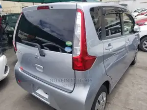 Mitsubishi SpaceWagon 2016 Silver