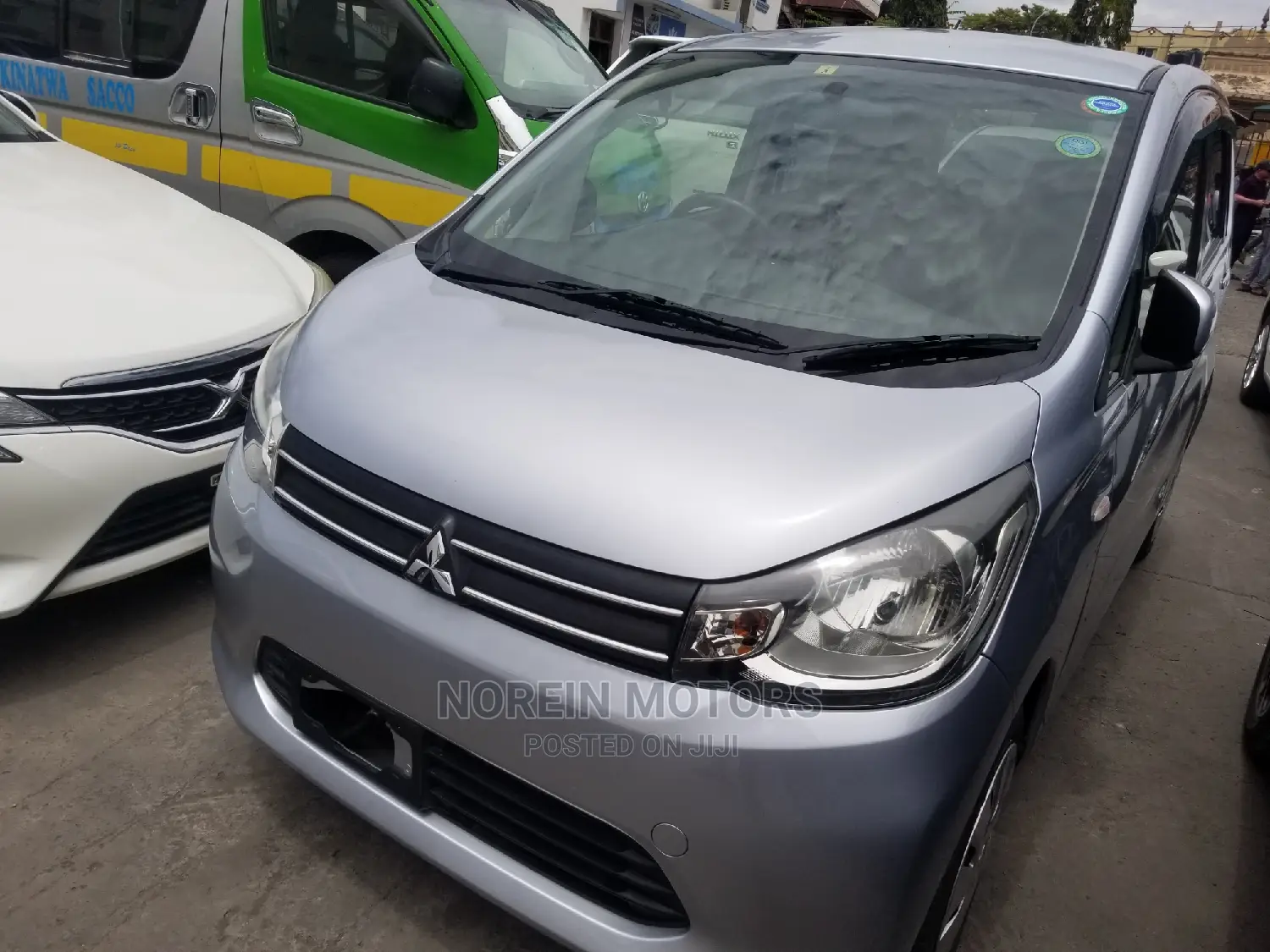 Mitsubishi SpaceWagon 2016 Silver