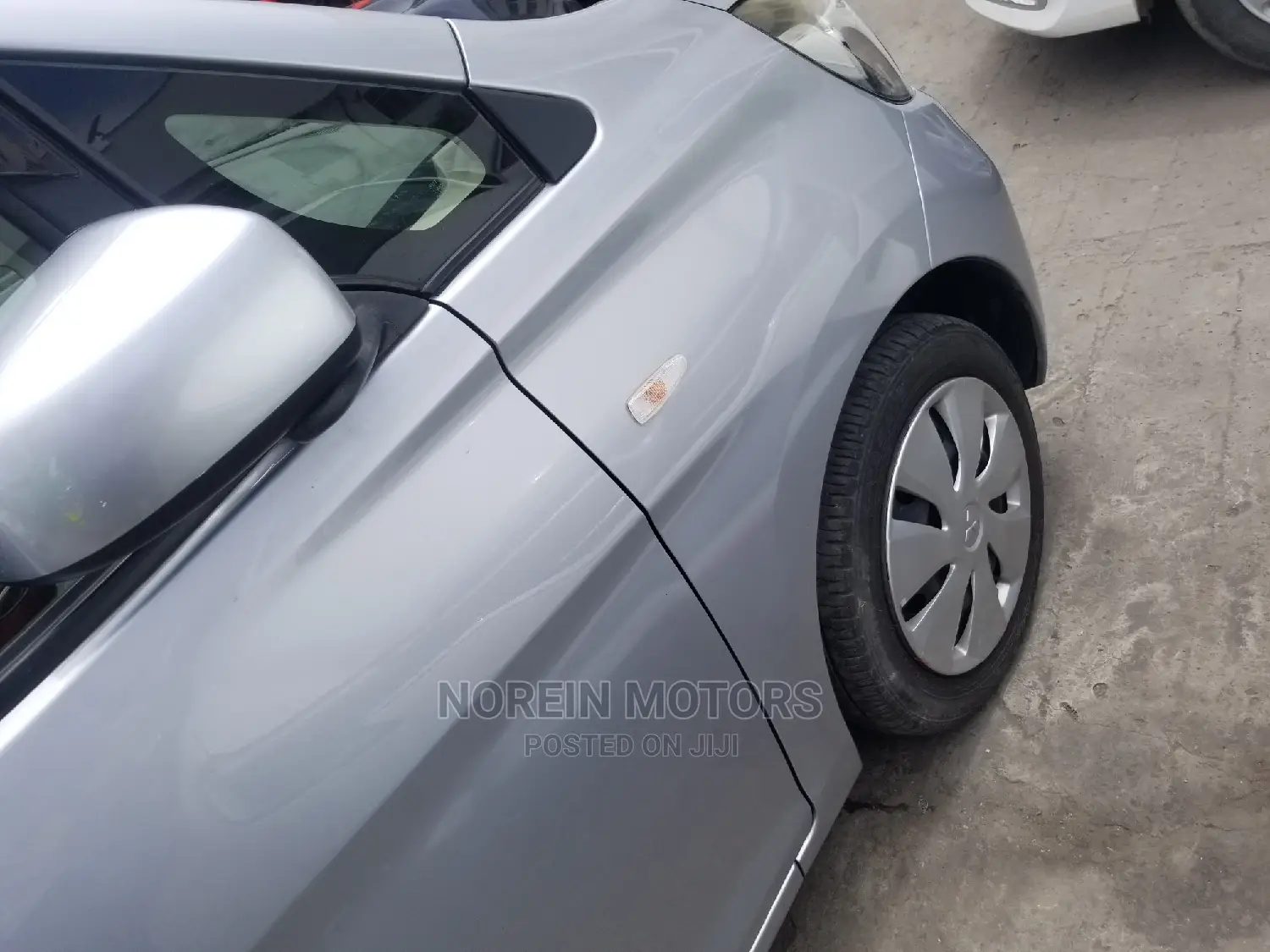 Mitsubishi SpaceWagon 2016 Silver